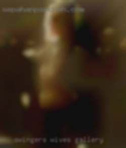 swingers wives gallery